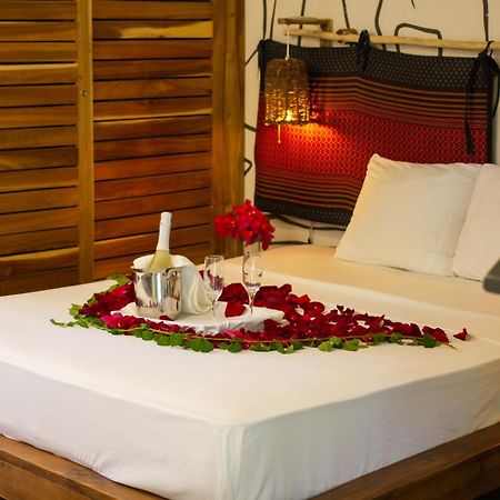 Afreeka Beach Hotel 拉斯特拉纳斯 外观 照片